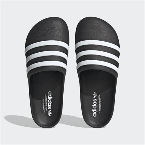 adidas badslippers smalle voeten